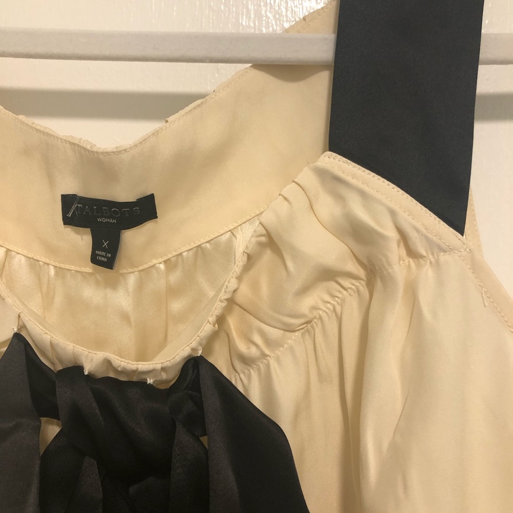 Talbots silk blouse - Picture 3 of 3